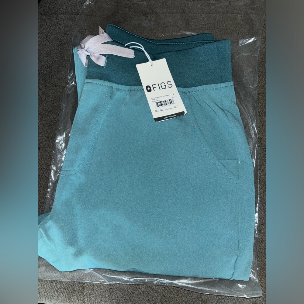 FIGS scrub pants